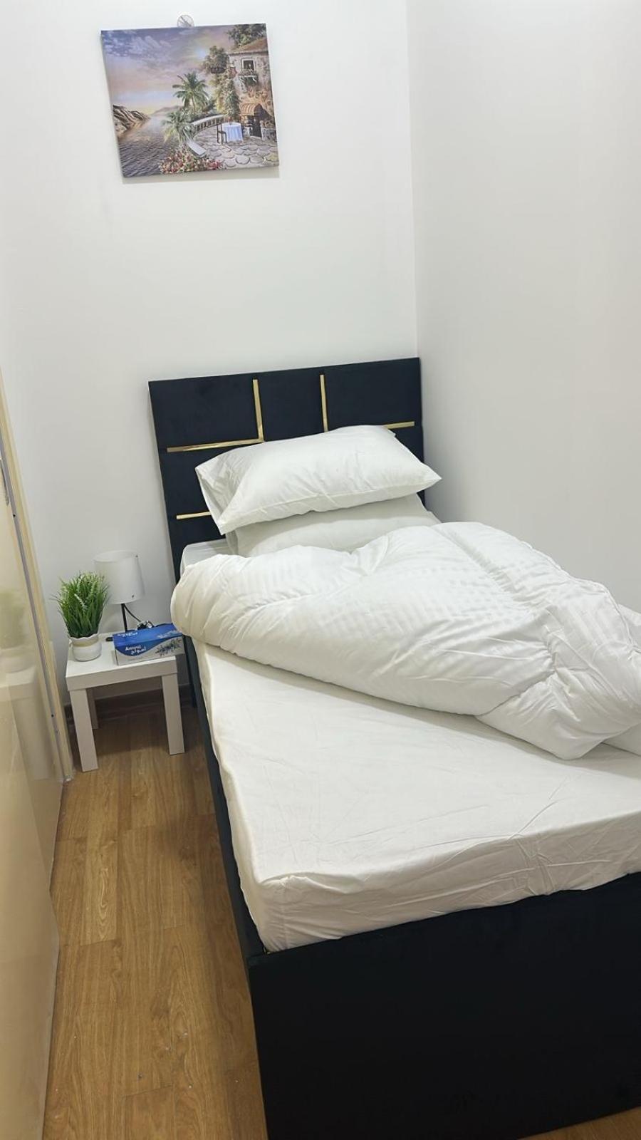 Four Stars Hostel Дубай Экстерьер фото